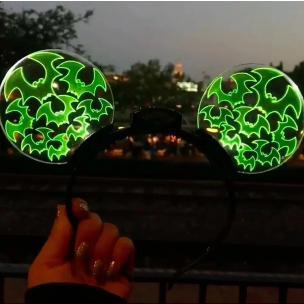 Disney World Parks Halloween Mickey Mouse Ears Green Bats Light Up at Night